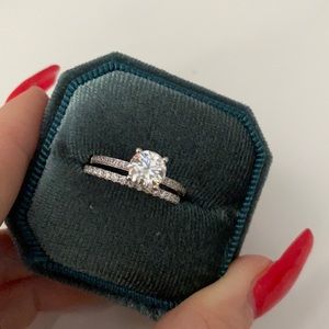 1 carat moissanite ring
